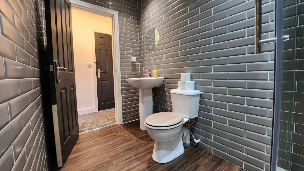 Principality Suites; Three Bed By Property Promise Cardiff Bagian luar foto