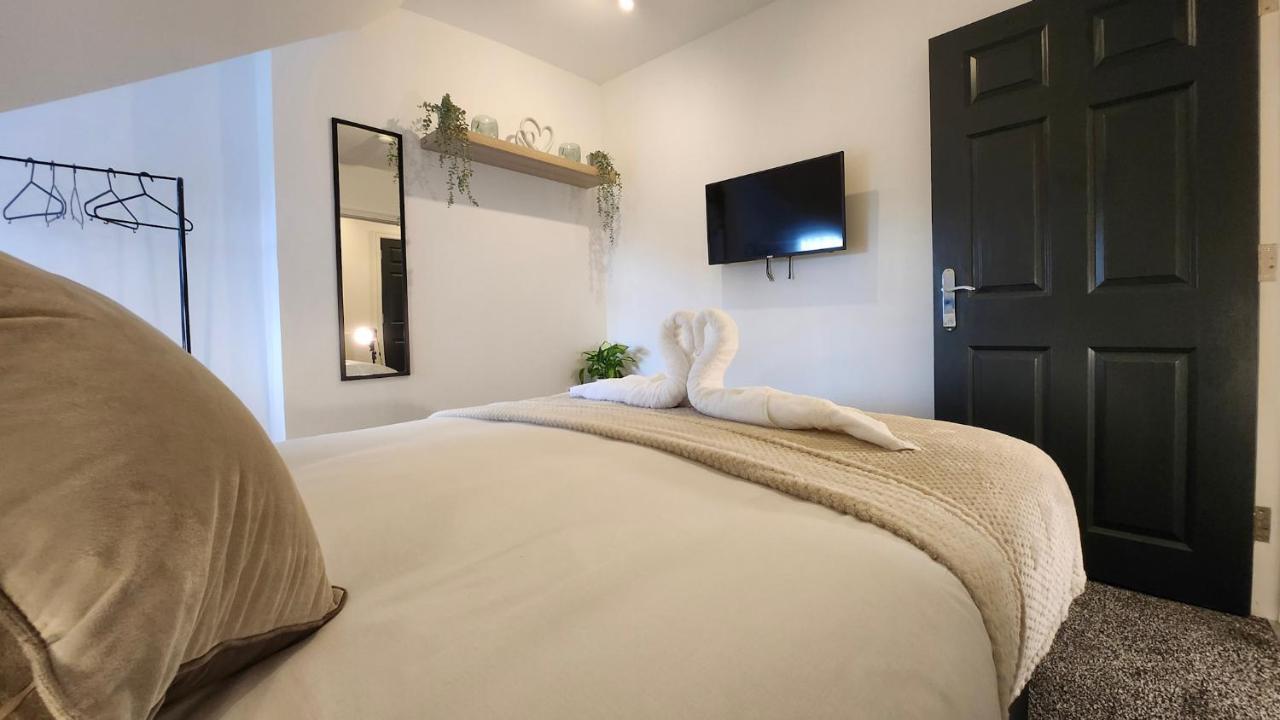 Principality Suites; Three Bed By Property Promise Cardiff Bagian luar foto