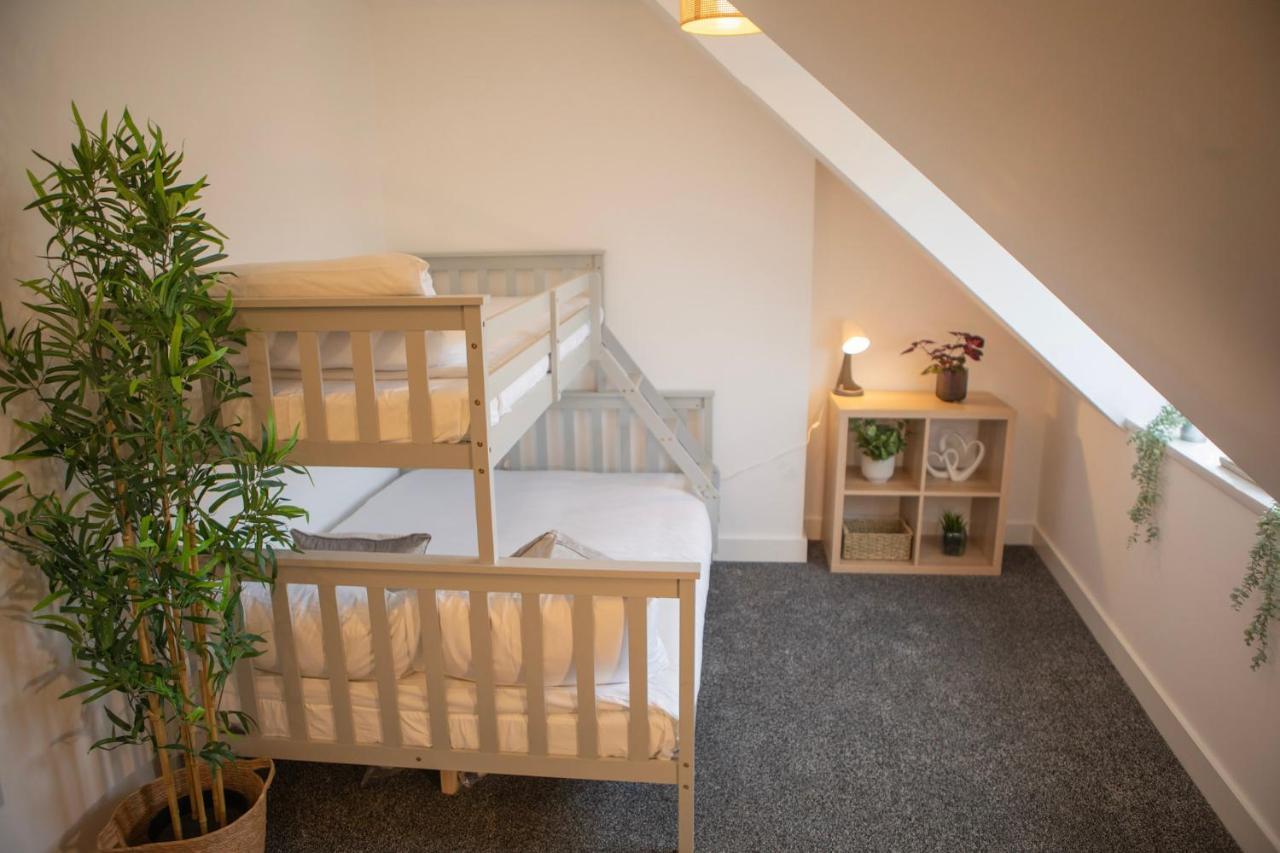 Principality Suites; Three Bed By Property Promise Cardiff Bagian luar foto