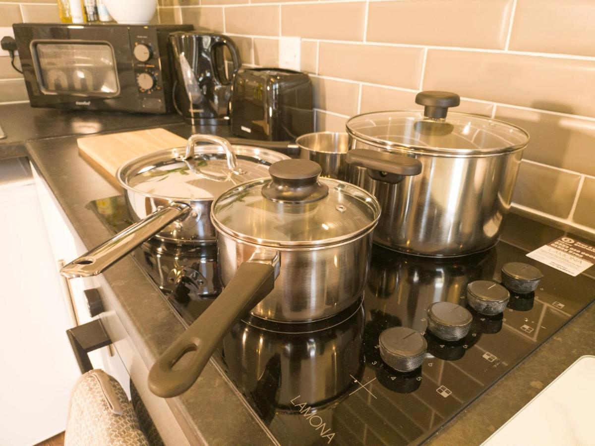 Principality Suites; Three Bed By Property Promise Cardiff Bagian luar foto