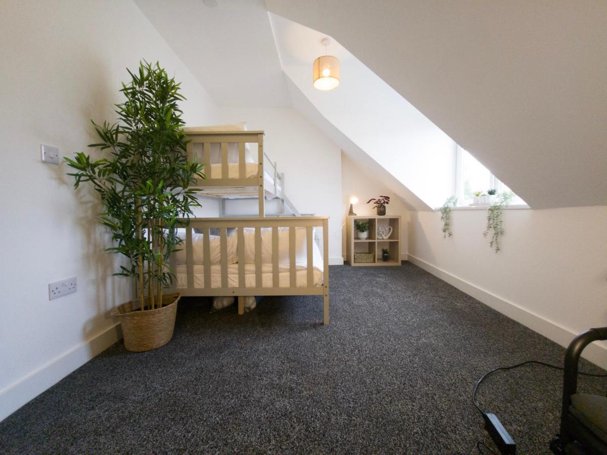 Principality Suites; Three Bed By Property Promise Cardiff Bagian luar foto