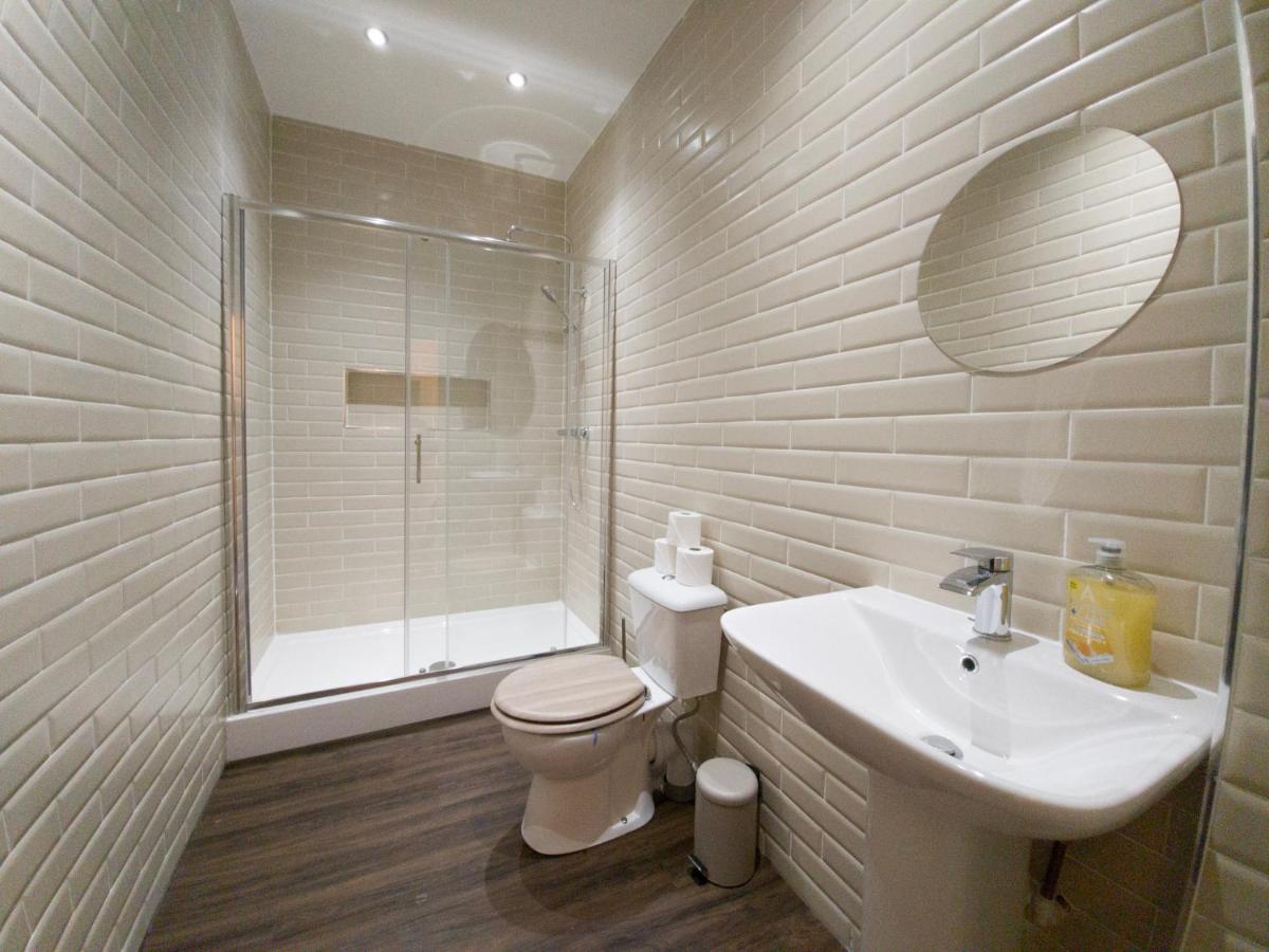 Principality Suites; Three Bed By Property Promise Cardiff Bagian luar foto