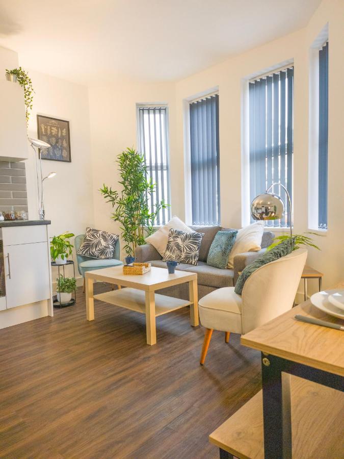 Principality Suites; Three Bed By Property Promise Cardiff Bagian luar foto