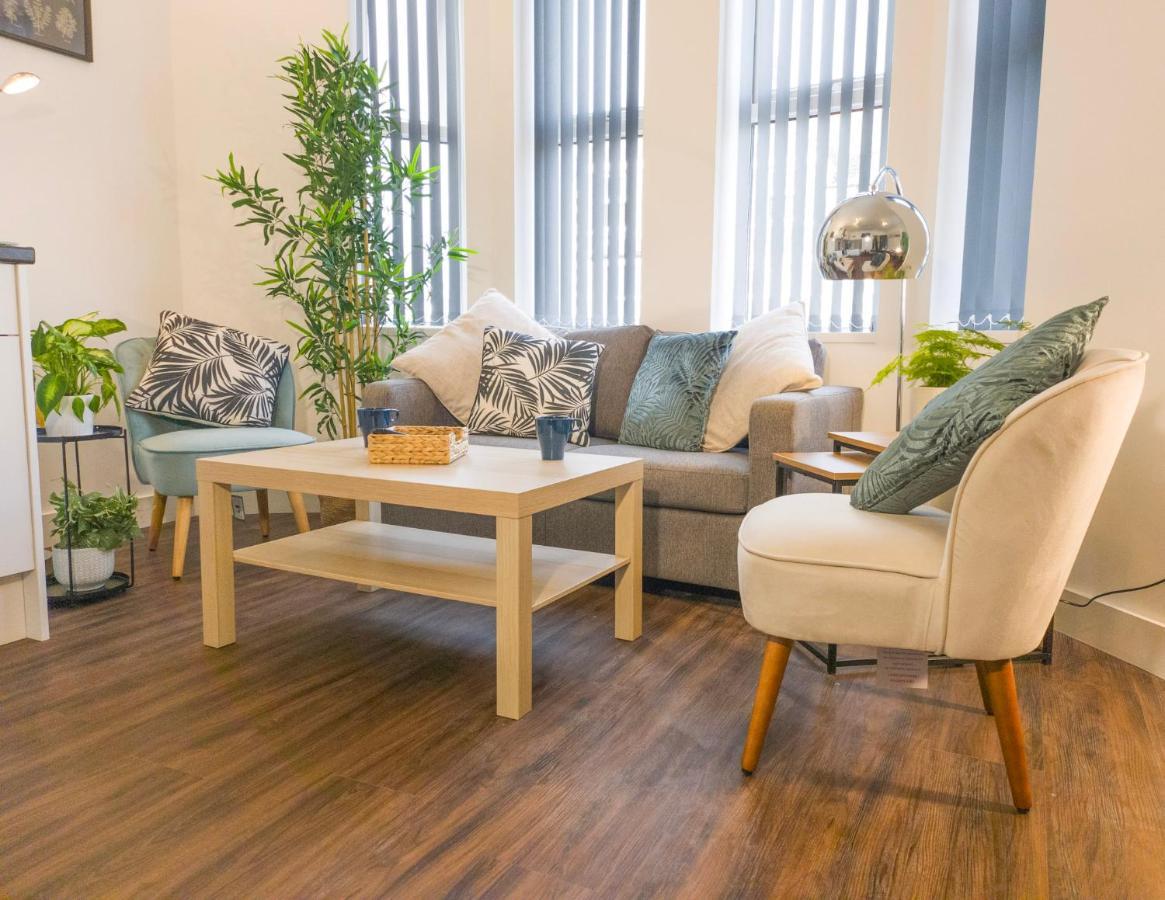 Principality Suites; Three Bed By Property Promise Cardiff Bagian luar foto