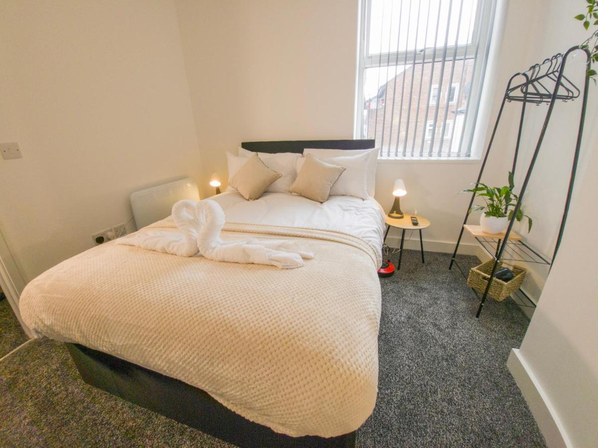 Principality Suites; Three Bed By Property Promise Cardiff Bagian luar foto